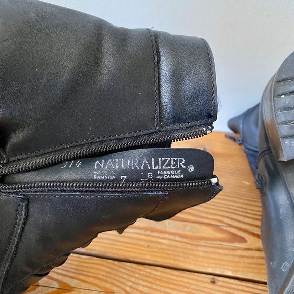 Naturalizer | Vintage Black Ankle Boots Made in Canada - Picture 8 of 8